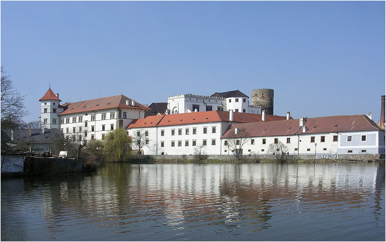  Autor: Elemaki - Vlastn dlo, CC BY 3.0, https://commons.wikimedia.org/w/index.php?curid=7555435