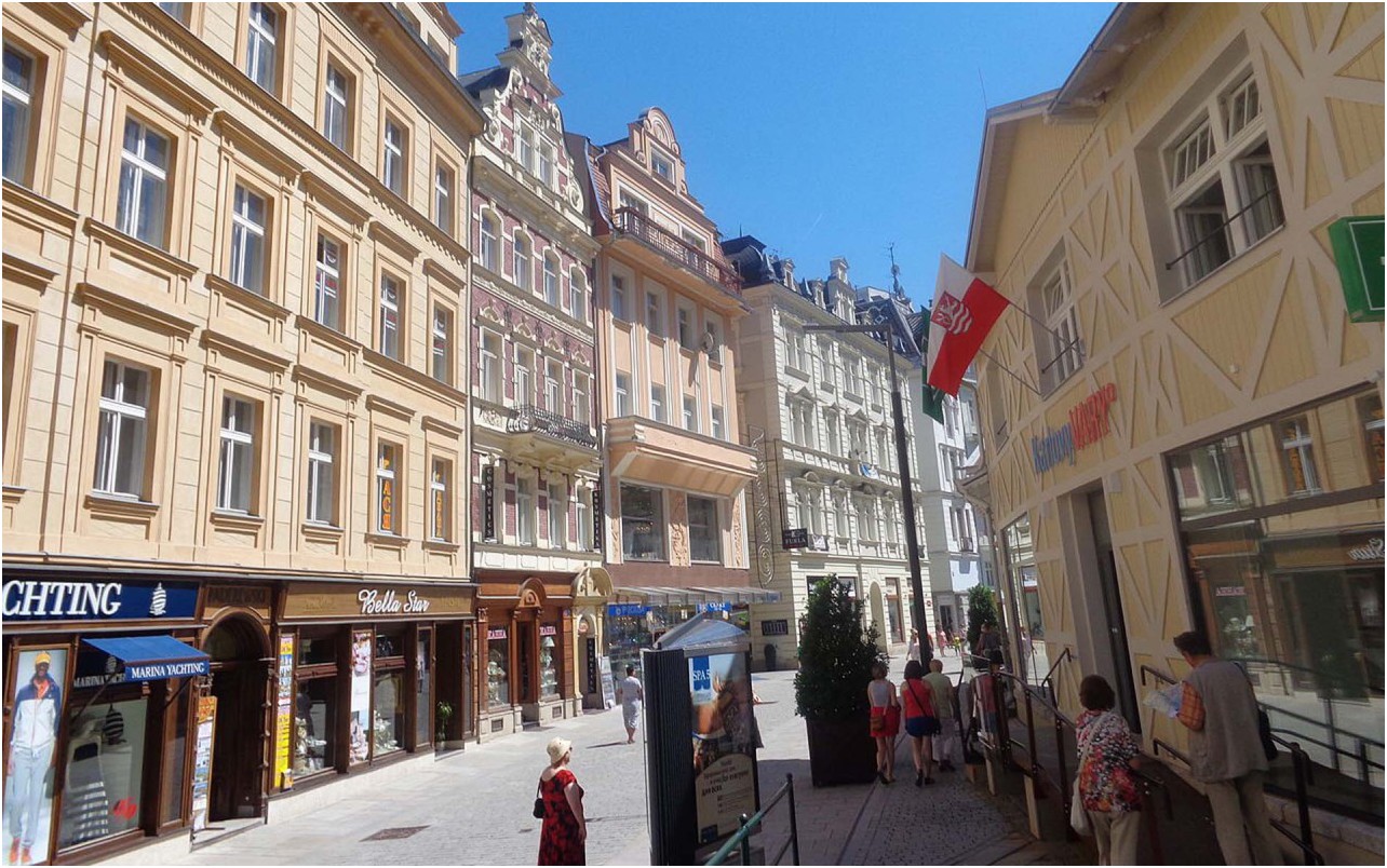  Autor: Keete 37 - Vlastn dlo, CC BY-SA 3.0, https://commons.wikimedia.org/w/index.php?curid=27963078